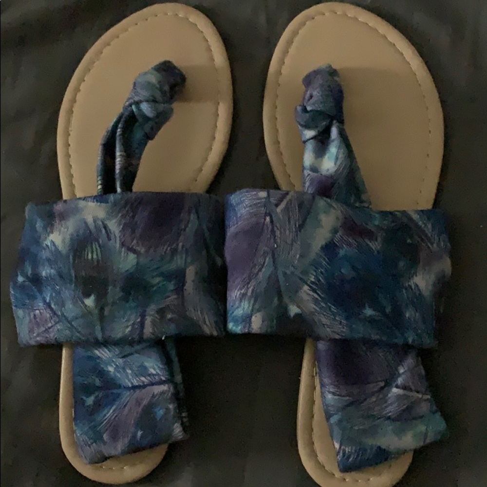 Sandles